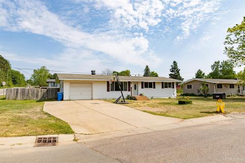 1810 Rosewood, Ishpeming, MI 49849