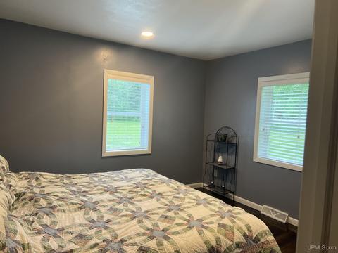 361 Johnson, Wakefield, MI 49968 photo 9