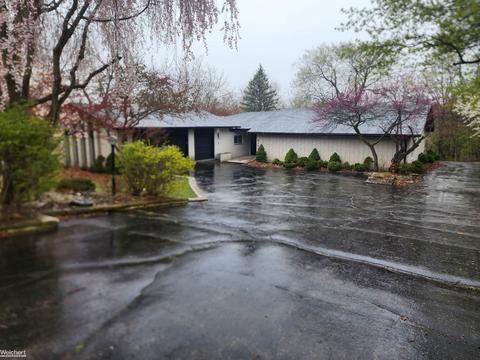 9169 Shawnee, Clarkston, MI 48348