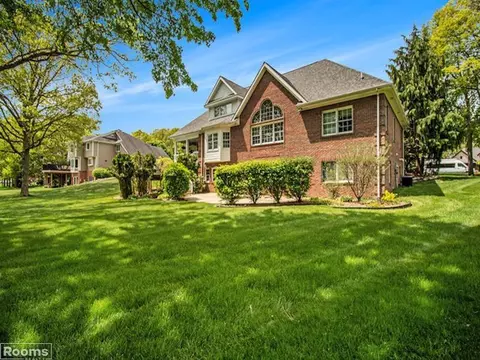 21 Golfside, Saint Clair, MI 48079