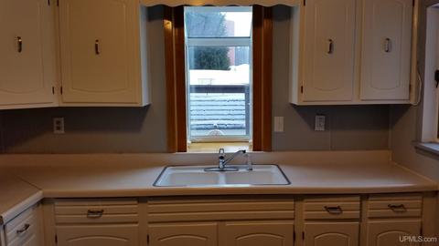 353 S S Pne, Ishpeming, MI 49849 photo 5