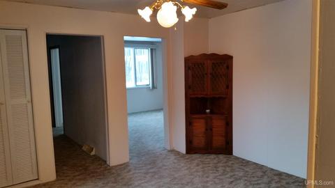 353 S S Pne, Ishpeming, MI 49849 photo 4