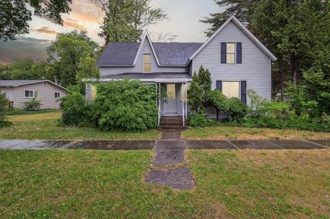 235 N Antler, Gladwin, MI 48624