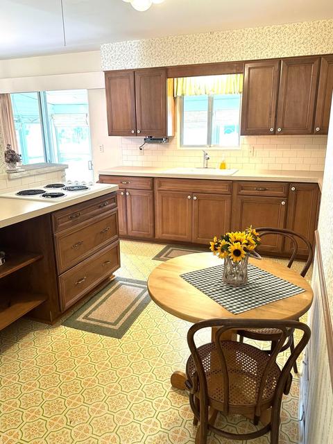 5176 Capri Ln, Flint, MI 48507 photo 15