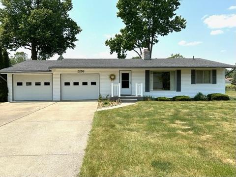 5176 Capri Ln, Flint, MI 48507 photo 2