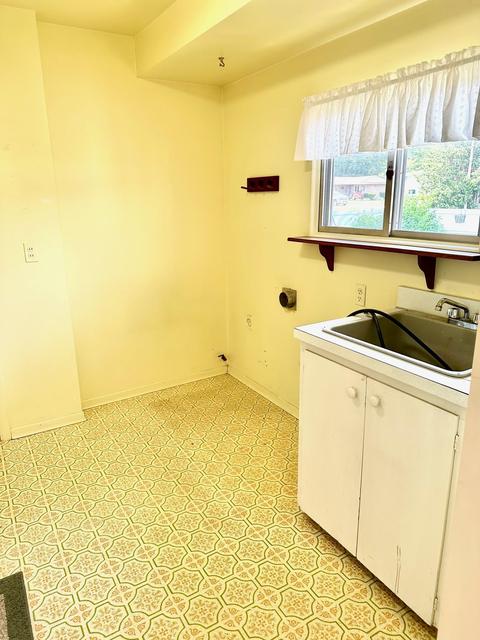 5176 Capri Ln, Flint, MI 48507 photo 22