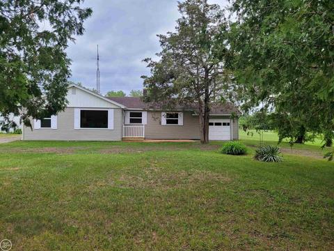 5615 Ravenswood Rd, Kimball, MI 48074