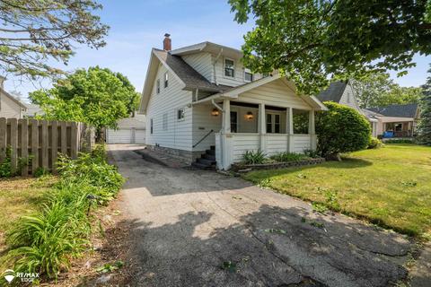2066 Cartier St, Flint, MI 48504
