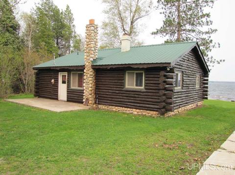 8129 23rd Ln, Rapid River, MI 49878 photo 2