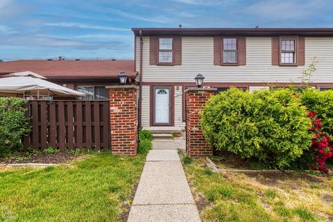39575 Old Dominion Dr #4, Clinton Township, MI 48038