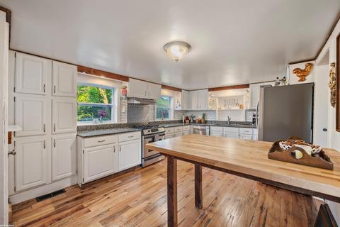 270 Rowland Rd, Leonard, MI 48367 photo 18