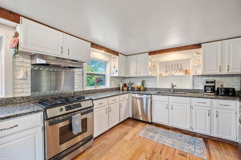 270 Rowland Rd, Leonard, MI 48367 photo 19