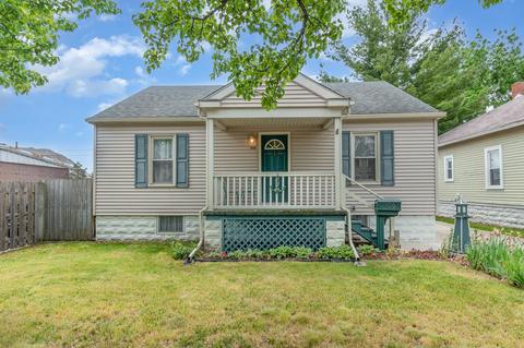 906 Marquette Ave, Bay City, MI 48706