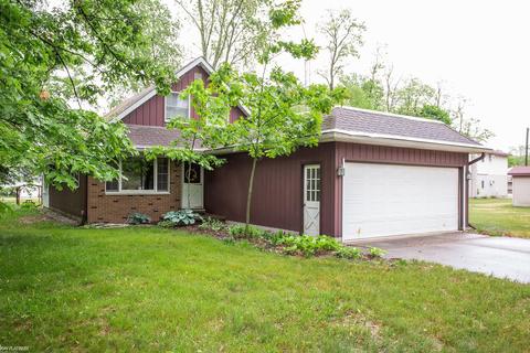 8567 Lakeshore, Lexington, MI 48450