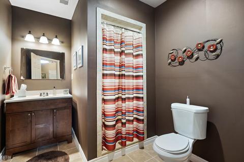 49492 Evanston, Macomb, MI 48044 photo 41