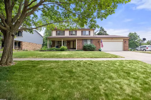 13000 Parkridge, Shelby Township, MI 48315