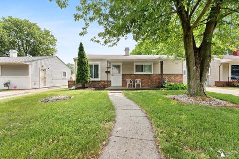 5601 Farnum St, Westland, MI 48186