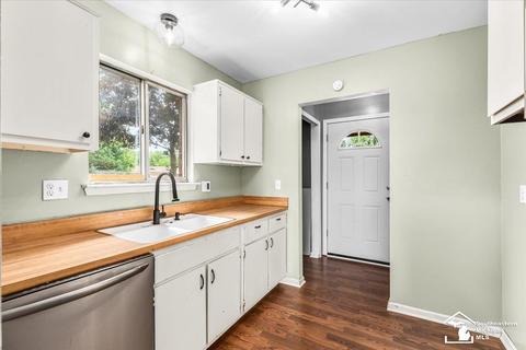 23808 Cedar Ridge Dr, Romulus, MI 48174 photo 9