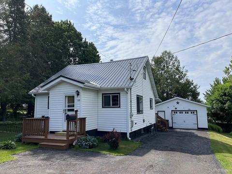 125 E Birch St, Ironwood, MI 49938