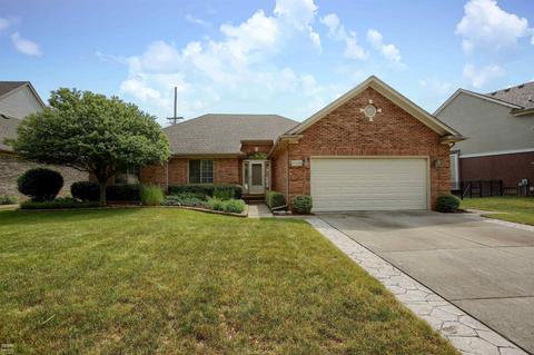 39350 Canterbury, Harrison Township, MI 48045