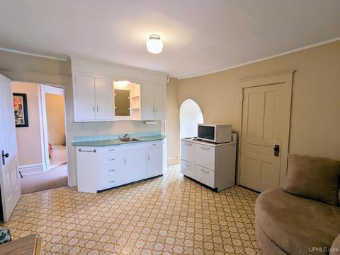230 E Rdg, Marquette, MI 49855 photo 48