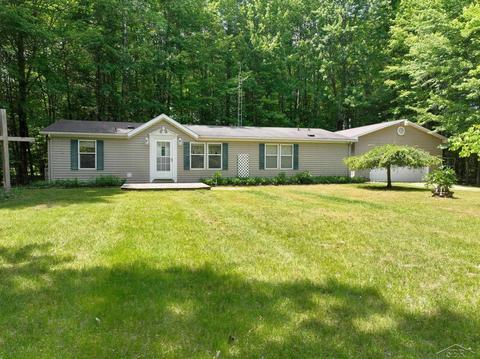 4524 Caine, Vassar, MI 48768