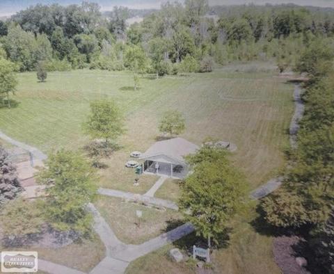 53823 Colette, Chesterfield Twp, MI 48051