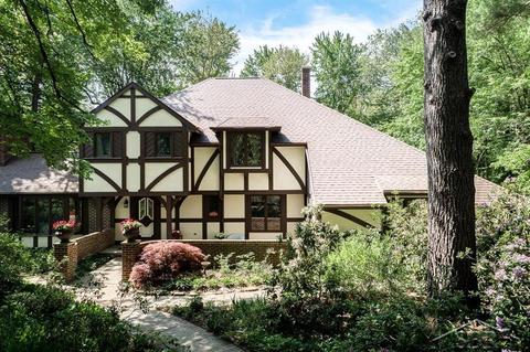 1205 Sterling Ct, Midland, MI 48640