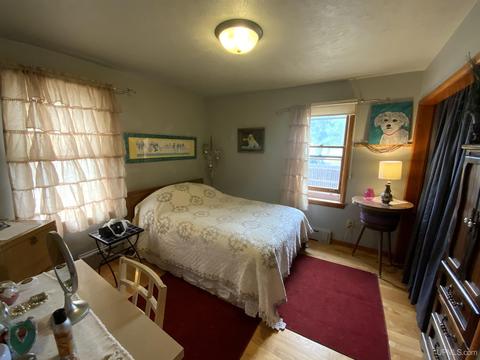 100 N Marigold, Ishpeming, MI 49849 photo 9