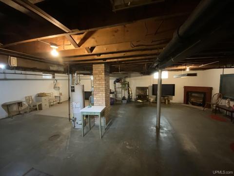 100 N Marigold, Ishpeming, MI 49849 photo 28
