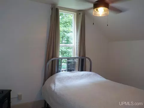 107 5th St, Alpha, MI 49902 photo 17