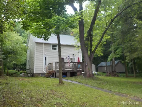 107 5th St, Alpha, MI 49902 photo 32