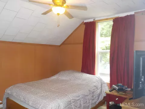 107 5th St, Alpha, MI 49902 photo 18