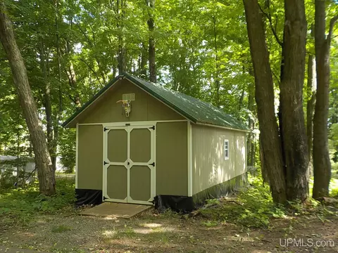 107 5th St, Alpha, MI 49902 photo 27