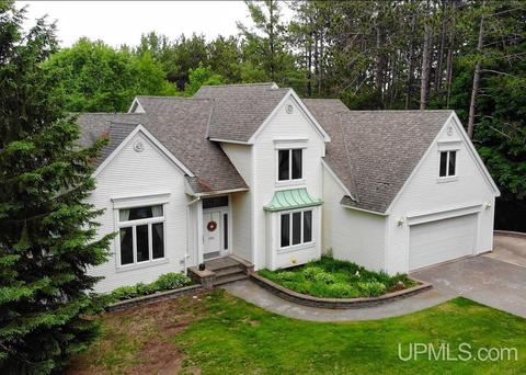 1404 Sugar Maple Ln, Houghton, MI 49931