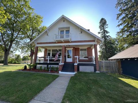 203 Main, Norway, MI 49870