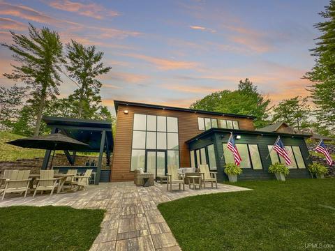 5144 Roosevelt Ln, Florence, WI 54121