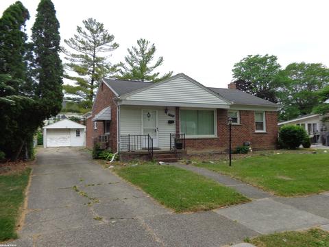 22405 Edgewood, Saint Clair Shores, MI 48080