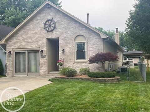 37845 Sunnybrook, Harrison Township, MI 48045