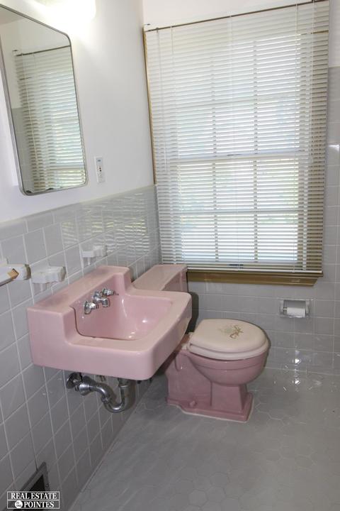 1320 Devonshire Rd, Grosse Pointe Park, MI 48230 photo 32