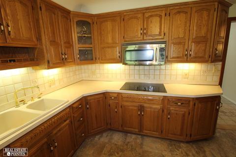 1320 Devonshire Rd, Grosse Pointe Park, MI 48230 photo 12