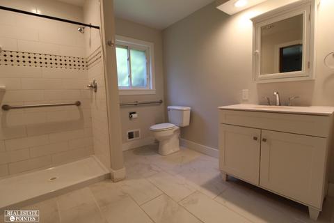 1320 Devonshire Rd, Grosse Pointe Park, MI 48230 photo 18