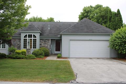 5653 Cortland Cir, Bay City, MI 48706
