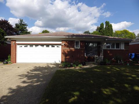28638 Panama St, Warren, MI 48092