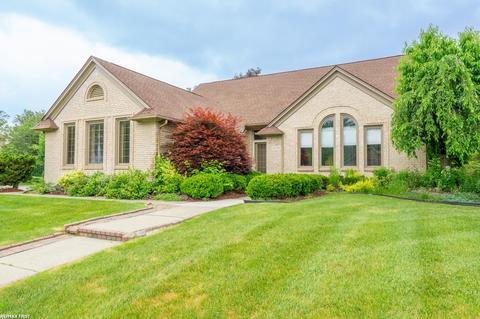 19037 Killeen, Clinton Township, MI 48038