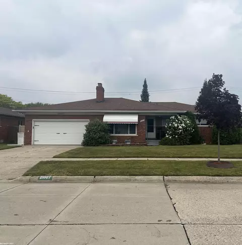 21007 Winkel, Saint Clair Shores, MI 48081