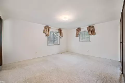 60476 Apache, Washington, MI 48094 photo 24
