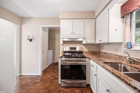 60476 Apache, Washington, MI 48094 photo 15