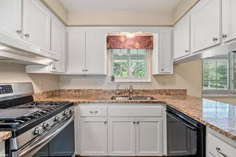60476 Apache, Washington, MI 48094 photo 11