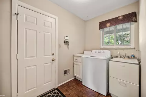 60476 Apache, Washington, MI 48094 photo 18